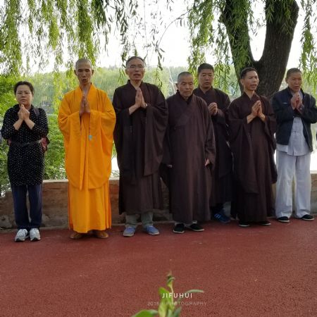 10��1�ջ����������������ʮ������ȼ�Ʒ�ʥ���������ᣡ��ϲ�μӣ�