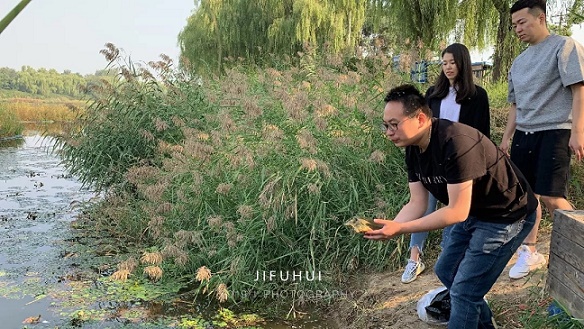 明日,积福慧启建己亥年第十八期放生法会!随喜参加! 明日,积福慧启建己亥年第十八期放生法会!随喜参加!