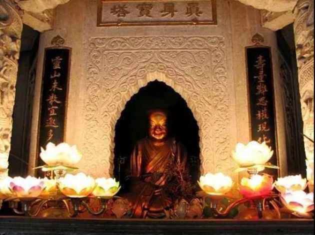 今日恭逢“东土小释迦”天台祖师智者大师圆寂纪念日! 今日恭逢“东土小释迦”天台祖师智者大师圆寂纪念日!