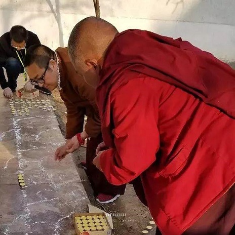 明日清明节!积福慧供灯共修正在进行中…… 明日清明节!积福慧供灯共修正在进行中……