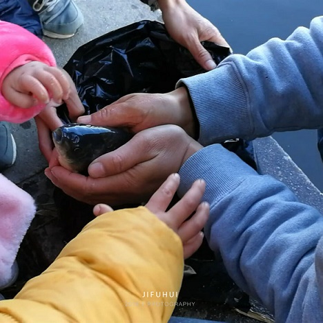 明日,积福慧启建己亥年第六期放生法会!随喜参加! 明日,积福慧启建己亥年第六期放生法会!随喜参加!