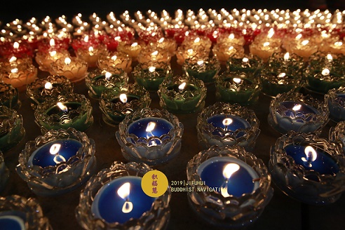 迎新年暨释迦牟尼佛成道日!积福慧供灯共修正在进行中…… 迎新年暨释迦牟尼佛成道日!积福慧供灯共修正在进行中……