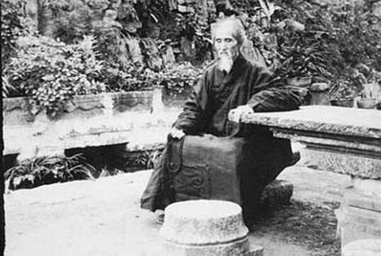 ���������ר�ã����Ƴ����뻪ͤ�µĲ���֮Ե