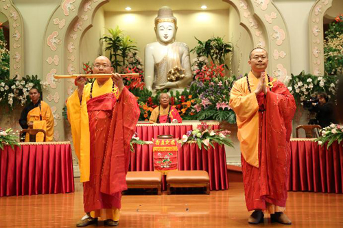 �ڰ���ס��������н��������ص������ھ���ס���ı�����