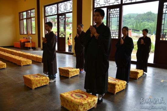 ����8ʱ��������������ʿ��ִ�㡢������ӭ�����������ϴ��°���ʦ��