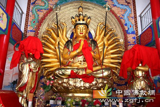 �ӱ�����̧ͷ����