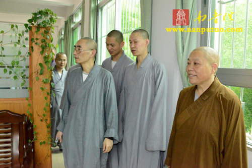 &Auml;&Iuml;&AElig;&Otilde;&Iacute;&Oacute;