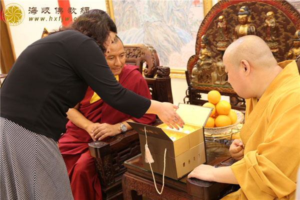 �Ჴ�������Ὺ��ίԱ�ḱ��ϯһ�вη����ں뷨��