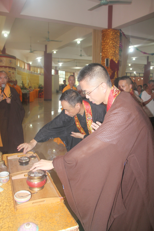 ���ŷ������