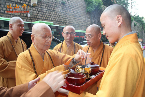 ���ŷ������