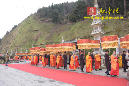 ���ŷ������