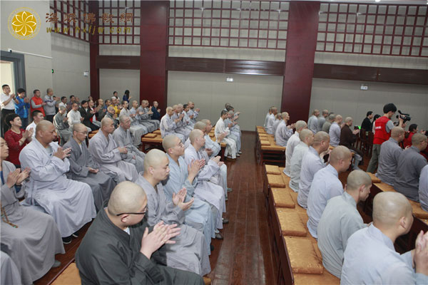 ���Ͼ�����������   ����ѧԺ¡�ؽ���