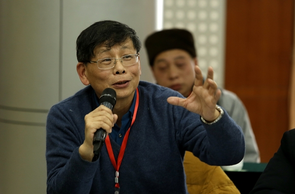 近日,普明禅寺举行建寺1015周年庆典暨雁荡山佛教文化座谈会在浙江省乐清市雁荡镇雁荡山山庄举行。图为中国宗教学会副会长业露华在座谈会上发言。