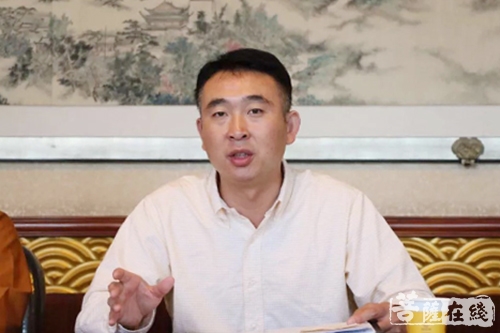 五台山党工委副书记,管委会副主任,宗教事务局局长赵永强要求与会佛协